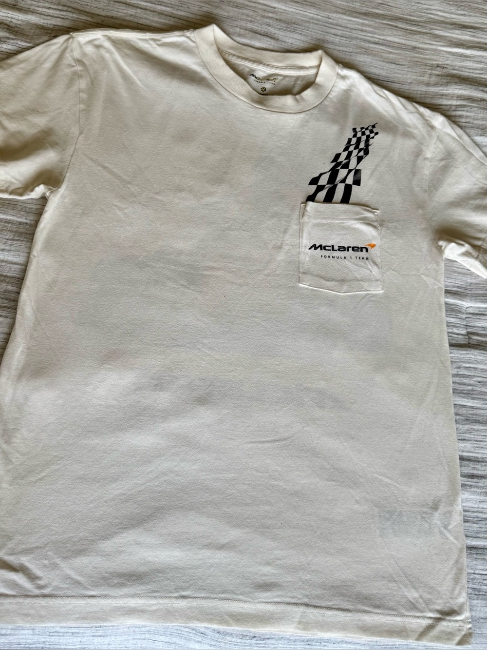 Abercrombie McLaren Formula 1 Graphic Pocket T-Shirt Men’s Medium Oversized